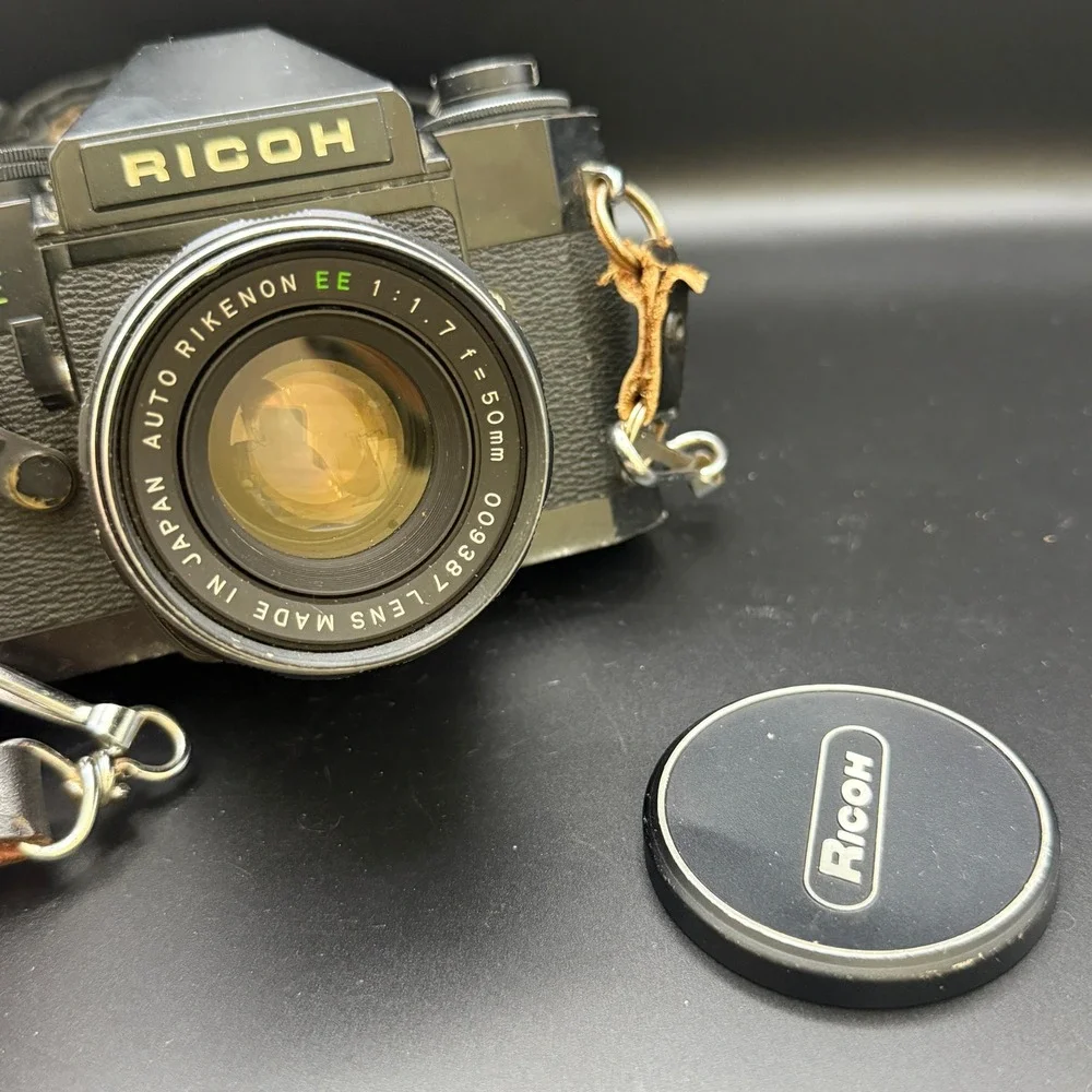 Ricoh‎ Auto TLS EE 35mm SLR Film Camera with Auto Rikenon 50mm f1.7 Lens Flash